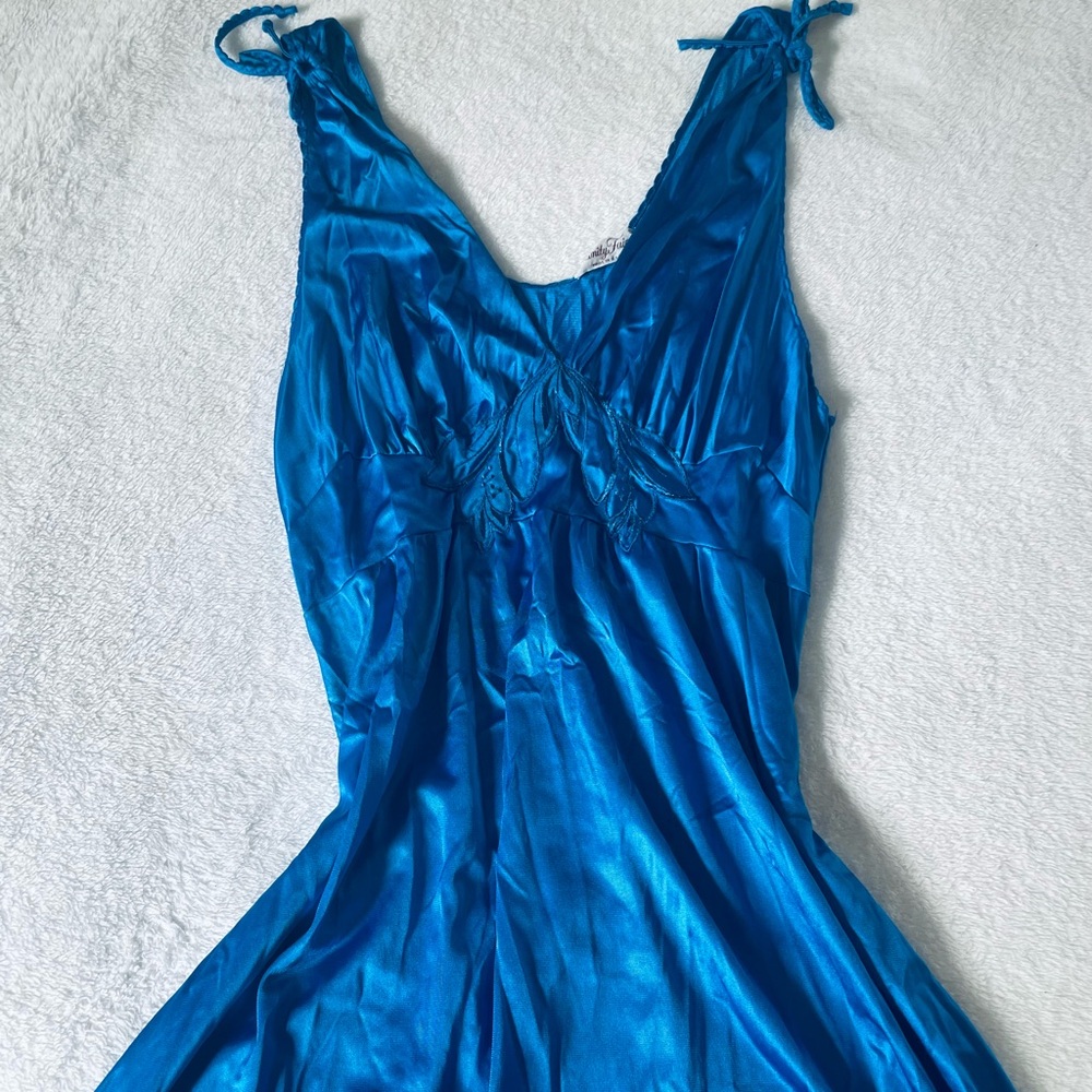 Rare Vanity Fair Blue Floral Satin Maxi Dress Size Small - Picture 3 of 9